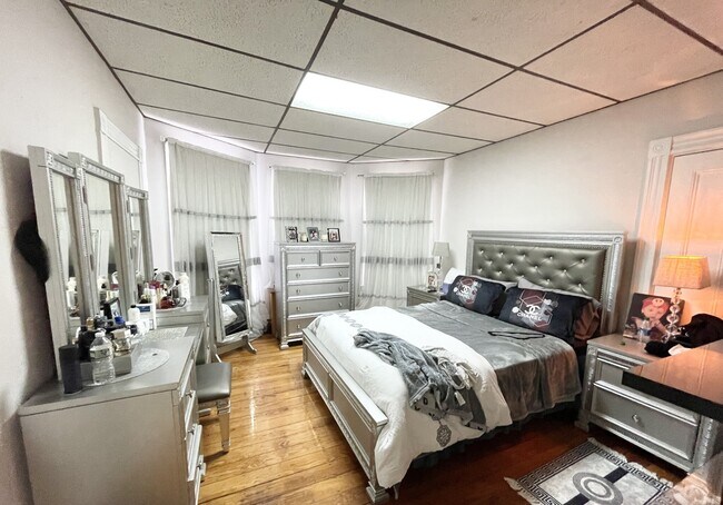 26-28 Harbor View St, Unit 1 in Boston, MA - Foto de edificio - Building Photo