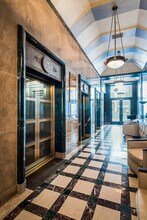 6253 Hollywood Blvd, Unit 1001 in Los Angeles, CA - Foto de edificio - Building Photo