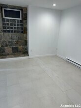 605 Dorchester Ave, Unit B in Boston, MA - Foto de edificio - Building Photo