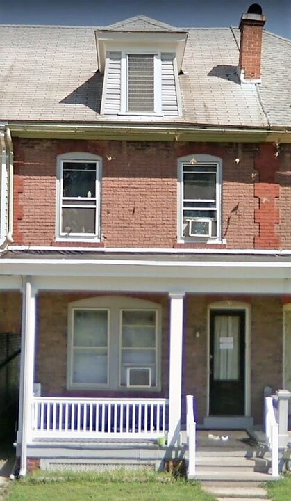 27 Chestnut St in Lebanon, PA - Building Photo