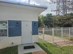 6130 Grant St in Hollywood, FL - Building Photo - Building Photo