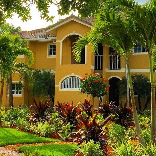 1096 Winding Pines Circle in Cape Coral, FL - Foto de edificio - Building Photo