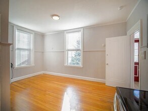 510 E Broadway in Boston, MA - Building Photo - Building Photo