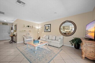 1419 Riverside Cir in Wellington, FL - Building Photo - Building Photo