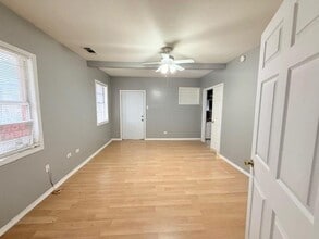 111 W Avenue D in Garland, TX - Building Photo - Building Photo