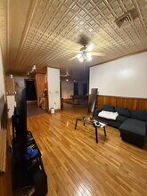 3039 Kutztown Rd, Unit Third Floor in Reading, PA - Building Photo - Building Photo