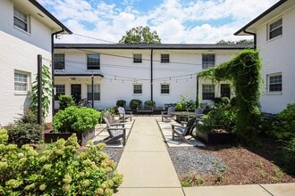 881 North Highland Apartments in Atlanta, GA - Building Photo - Building Photo