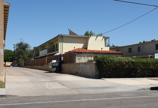 4269 Lowell St in La Mesa, CA - Building Photo - Building Photo