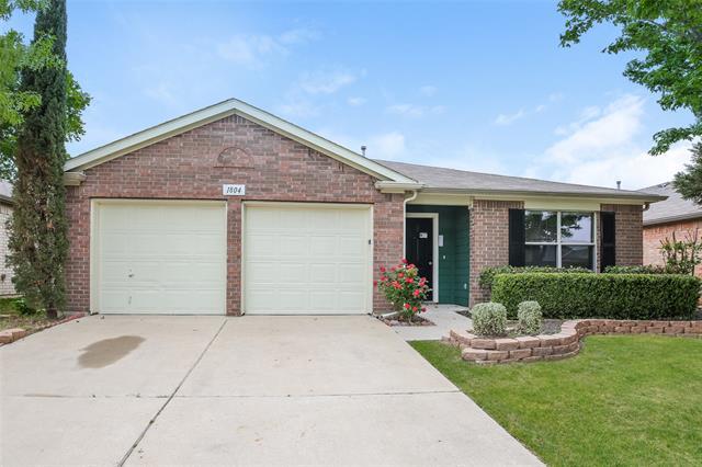 1804 Little Deer Ln in Fort Worth, TX - Building Photo