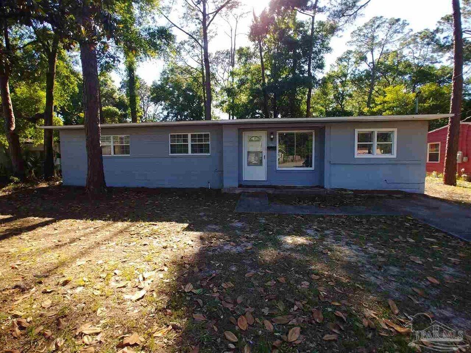 3911 N 9th Ave in Pensacola, FL - Building Photo