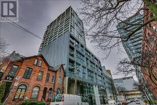 55 Ontario St in Toronto, ON - Building Photo