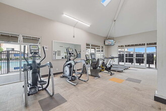 Villa Angelina in Placentia, CA - Building Photo - Building Photo