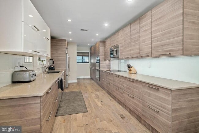 property at 1534 N Natrona St