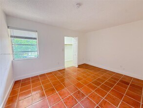 11 Edgewater Dr in Coral Gables, FL - Building Photo - Building Photo