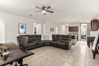 7022 Phoebe View in San Antonio, TX - Foto de edificio - Building Photo