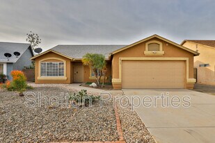 8963 W Ocotillo Rd in Glendale, AZ - Building Photo