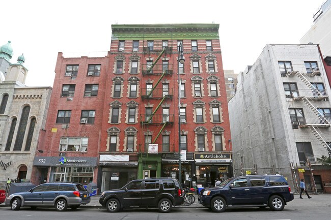 328-330 E 14th St in New York, NY - Foto de edificio - Building Photo