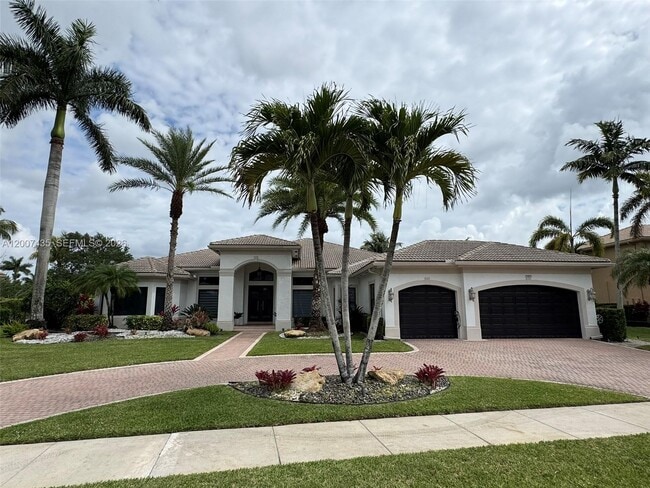 property at 15053 SW 40th St