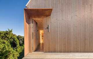 4 Pandion Rd in Shelter Island, NY - Building Photo