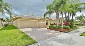16410 Sapphire Bend in Weston, FL - Building Photo