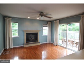 209 Lancaster Ave in Hatboro, PA - Building Photo - Building Photo