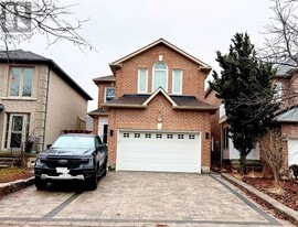 21 Villandry Crescent in Vaughan, ON - Building Photo