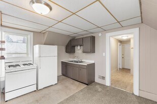 117 W Division St in Fond du Lac, WI - Building Photo