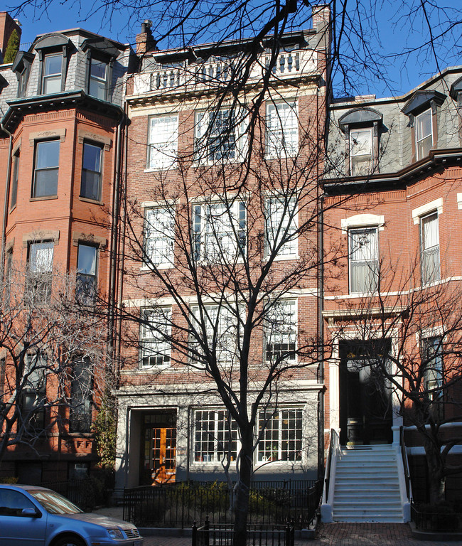 107 Marlborough St in Boston, MA - Foto de edificio - Building Photo