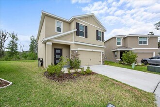 1680 Hazy Sea Dr in Plant City, FL - Building Photo - Building Photo