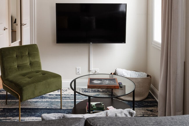 846 N Hermitage Ave in Chicago, IL - Building Photo - Building Photo