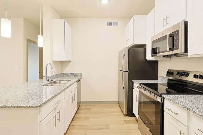 Woodview in Cedar Creek, TX - Building Photo - Interior Photo