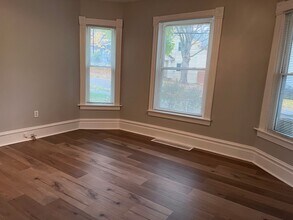 709 Sinclair Ave NE in Grand Rapids, MI - Building Photo - Building Photo