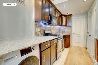 47 W 90th St in New York, NY - Building Photo - Building Photo