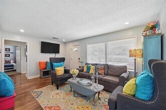 5200 Lovell Ave in Fort Worth, TX - Building Photo - Building Photo