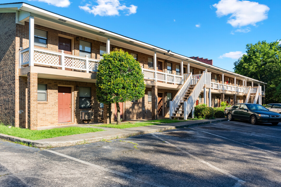 Creek Bend Apartments in Huntsville, AL - Building Photo