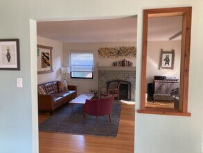 276 Murphy Ave in Sebastopol, CA - Building Photo - Building Photo