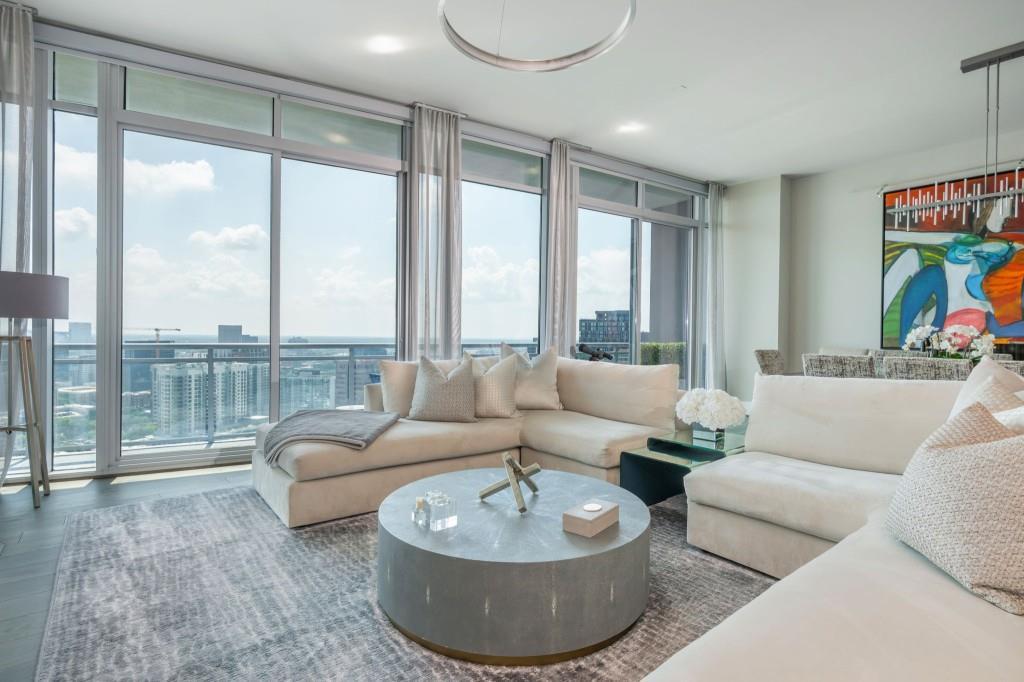 1065 Peachtree St NE in Atlanta, GA - Building Photo