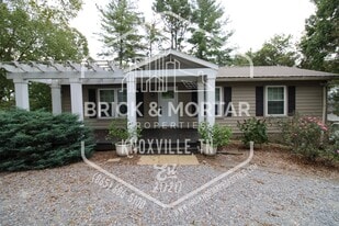 1400 Mt Vista Dr in Knoxville, TN - Building Photo