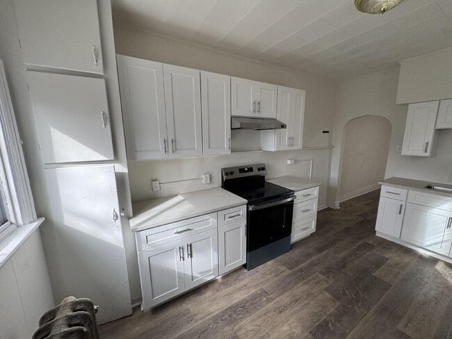 property at 1615 Naudain St