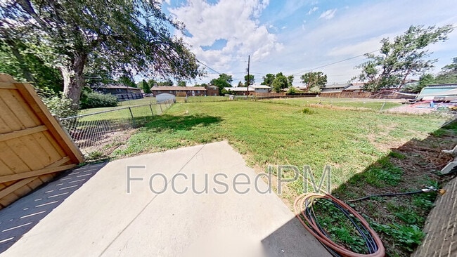 property at 4675 Holland St