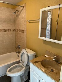 2504 Pennington St photo'