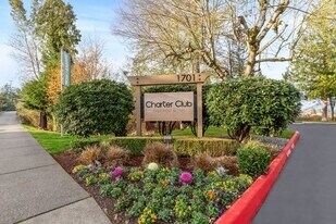 Charter Club in Everett, WA - Building Photo
