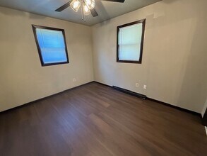 1033 Evans St in Neenah, WI - Building Photo - Building Photo