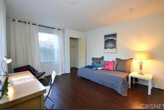 4357 Prospect Ave, Unit 4359 prospect ave in Los Angeles, CA - Foto de edificio - Building Photo