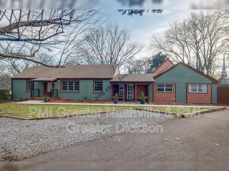 1711 Golf St in Nashville, TN - Building Photo