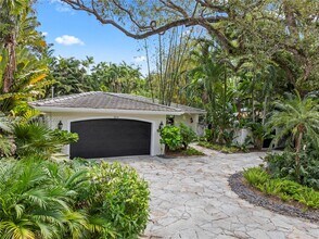 3821 Braganza Ave in Miami, FL - Building Photo - Building Photo