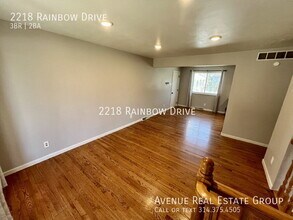 2218 Rainbow Dr in St. Louis, MO - Building Photo - Building Photo
