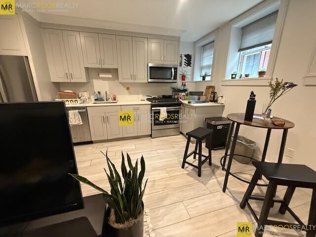 property at 13 Temple St