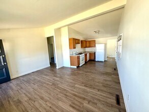 633 Windsor Ave in Maple Shade, NJ - Building Photo - Building Photo