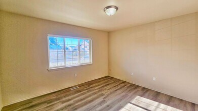 5316 NE 4th Ct in Renton, WA - Building Photo - Building Photo